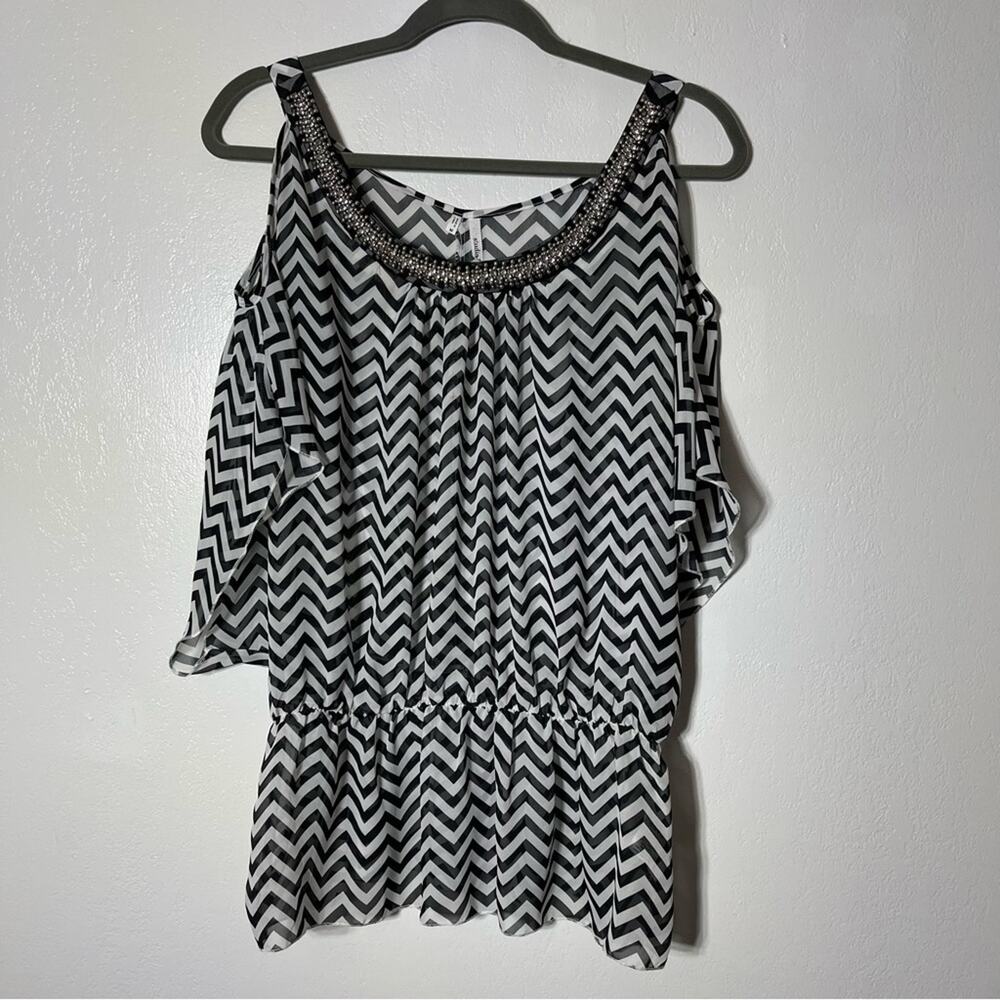 Studio Y, Cold Shoulder Sheer Beaded Blouse. Size Medium. In excellent condition